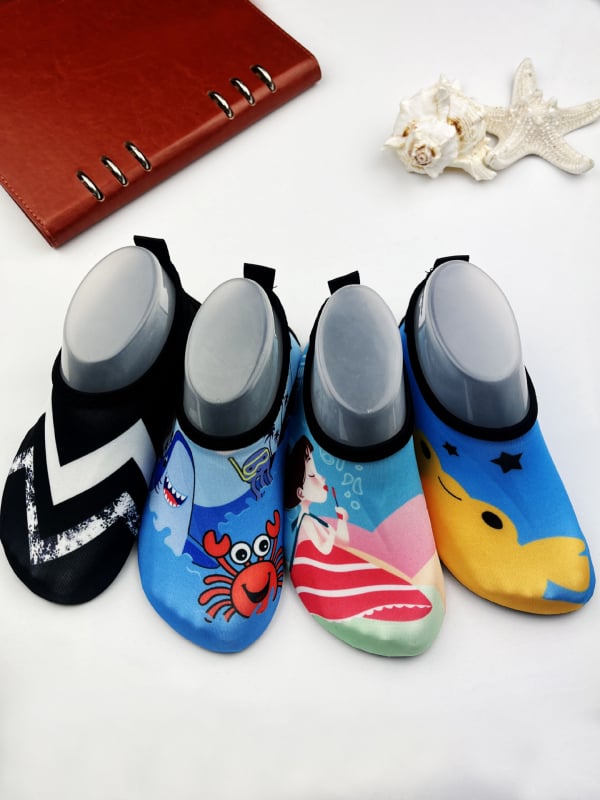 Upes pārgājienu kurpes ar anti-slip ārējo gumijas zoli, ātri žūstošu kokvilnas augšdaļu, vidējā augstuma zole