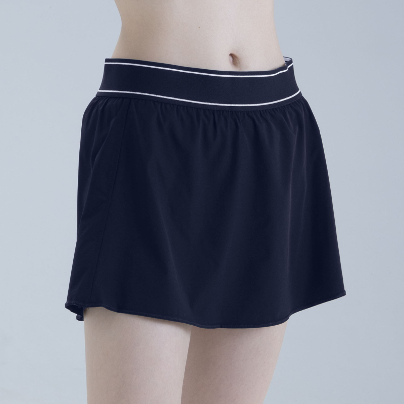 Daugiafunkcinė sportinė suknelė tenisui, jogai ir bėgimui — kvėpuojanti, diskretiškas kirpimas, universalus pasirinkimas tenisui, golfui ir bėgiojimui