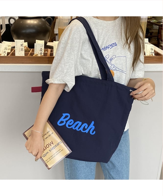 Nylon plecu soma ar šņorēm – pilsētas vienkāršs stils, iekšējā kabata ar rāvējslēdzēju un telefona kabatiņa, poliestera oderde