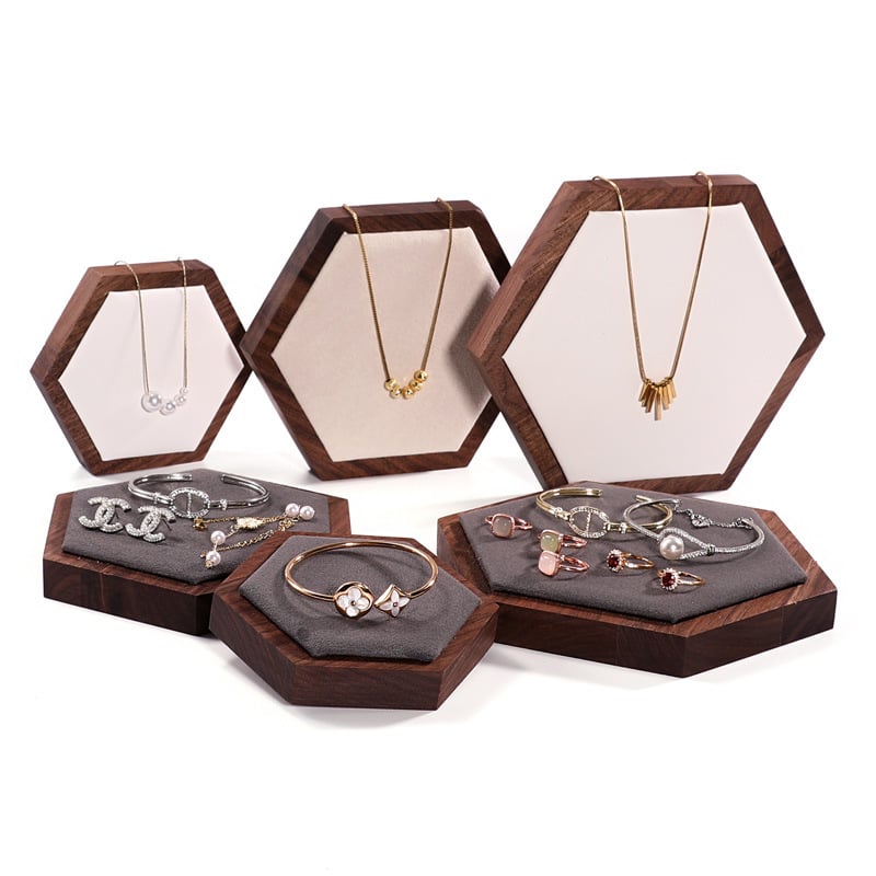 Trīsdaļu komplekts valrieksta koka ša hexagonāla rotaslietu displeja statīvs ar vienu slāni