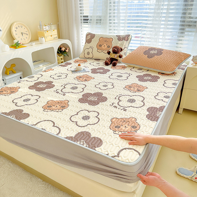 Trīs daļu lateksa dzesējošais gulēšanas komplekts – dabīgs latekss, lateksa saturs 80-90%, adījums ar drukas rakstu