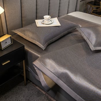 Proljetno-ljetni set posteljine visokog kvalitete s hlađenjem Ice Silk mat za krevet 1,8 m, tro-dijelni set posteljine (mat, ravna plahta i plahta s gumom).
