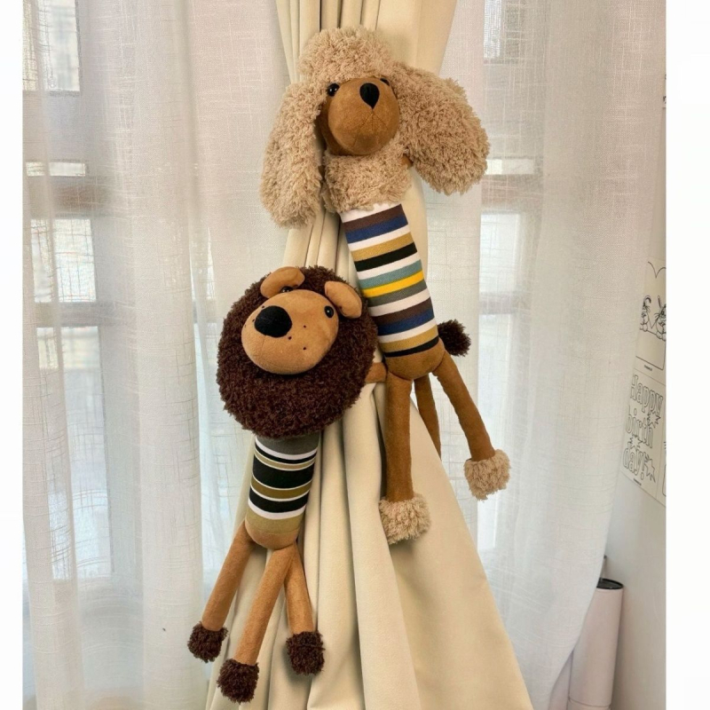 Aizkaru turētāji – pāris pūkainu dzīvnieku figūriņas, mazā pele, bērnu istabai, materiāls: zīds, stils: universāls