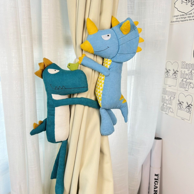 Aizkaru turētāji – pāris pūkainu dzīvnieku figūriņas, mazā pele, bērnu istabai, materiāls: zīds, stils: universāls