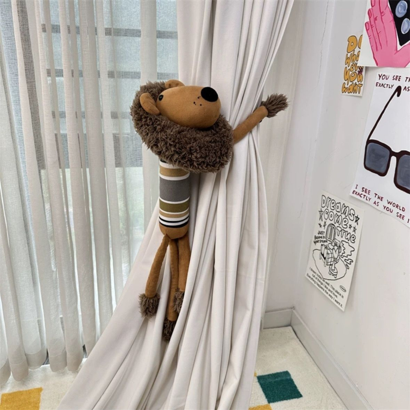 Aizkaru turētāji – pāris pūkainu dzīvnieku figūriņas, mazā pele, bērnu istabai, materiāls: zīds, stils: universāls