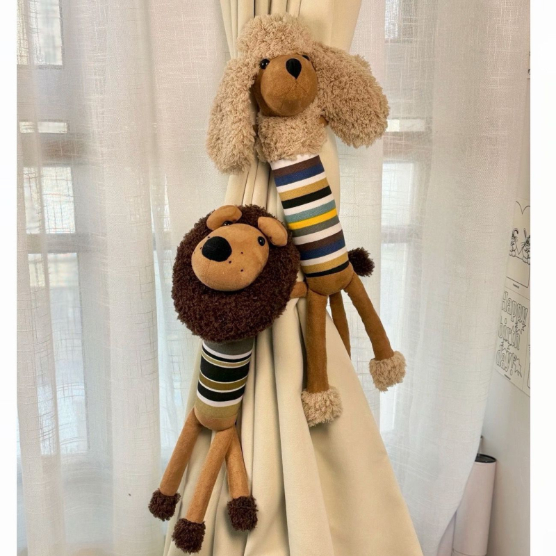 Aizkaru turētāji – pāris pūkainu dzīvnieku figūriņas, mazā pele, bērnu istabai, materiāls: zīds, stils: universāls