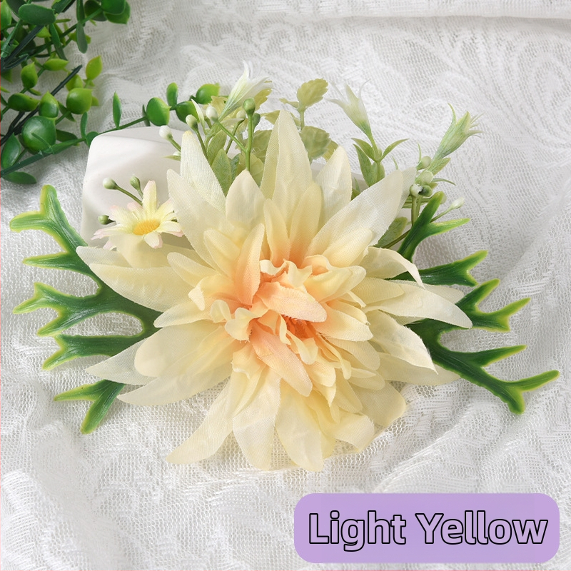 Aizkariem saitīte ar mākslīgiem ziediem — Ming Shi, Materiāls: Mākslīgie ziedi, Stils: Mūsdienīgs minimālisms, Pielāgojams