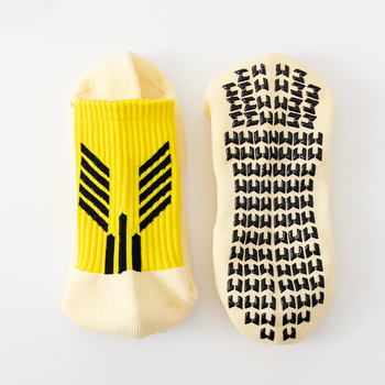 Futbolo kojinės, rudens–žiema, vidutinio ilgio, klijuotas padas ir rankšluosčio tipo padas, atsparios slydimui, sugeria prakaitą