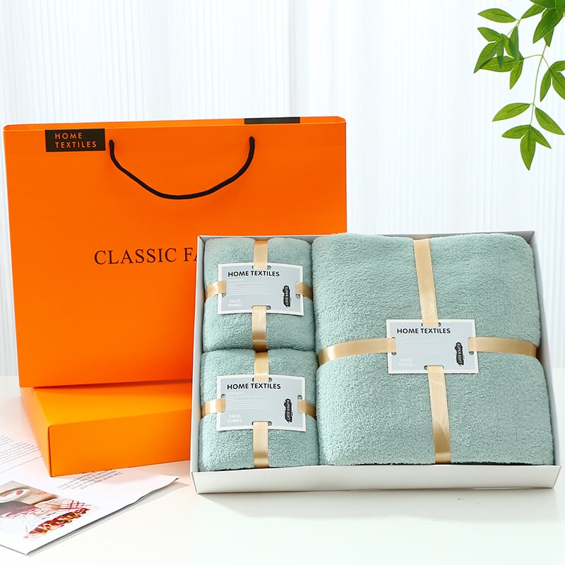 Korall Velúr fürdőtörölközők 3 részes szett, 100% pamut, sima szövés, céges ajándék