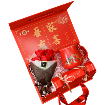 Keramikas siltā krūze un dvielis – dāvanu komplekts, etniska stila, kāzām un biznesa dāvanām