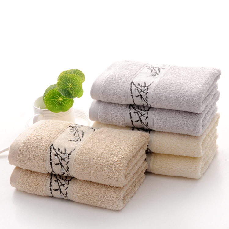 Ručnik za lice od bambusovih vlakana, Jacquard pletenje, težina 100–120 g, udio bambusovih vlakana 70%, prilagodljiva obrada