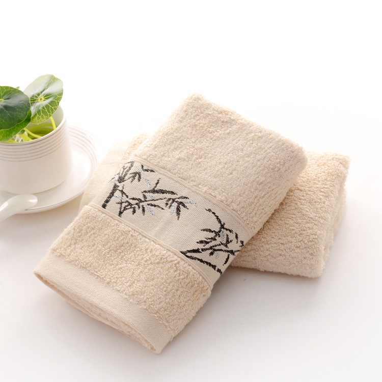 Ručnik za lice od bambusovih vlakana, Jacquard pletenje, težina 100–120 g, udio bambusovih vlakana 70%, prilagodljiva obrada