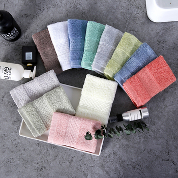 100% kokvilnas kvadrātveida sejas dvielis zīdaiņiem — 45 g, 16s pavedums, izšūšana, džakards, gluda tekstūra