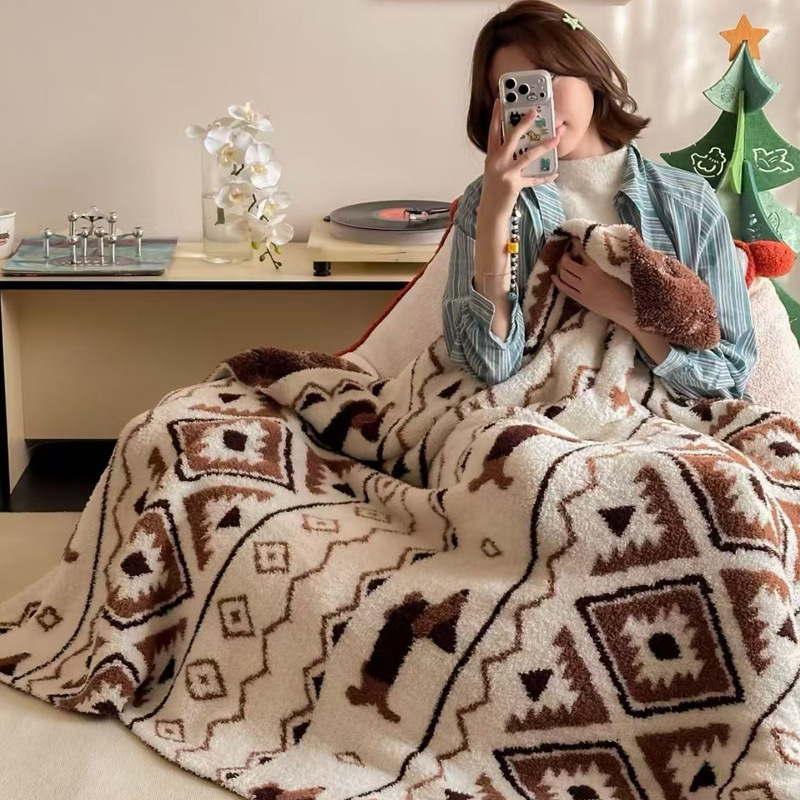 Ins-stila sega ar multfilmu raksturu, poliesters, svars 1,0–1,5 kg, ziemas lietošanai