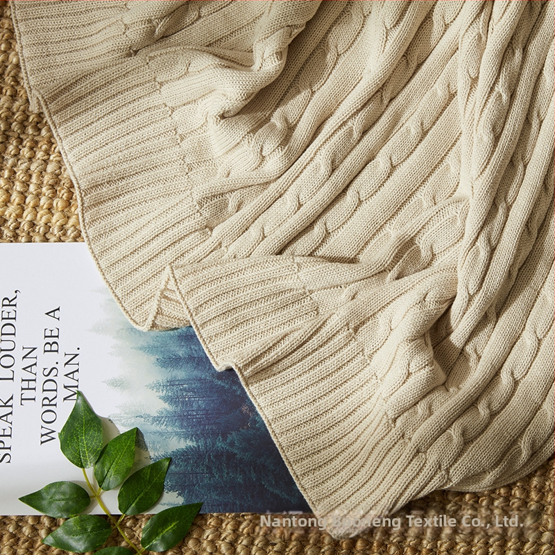 Ziemeļnieciski adīta kokvilnas sega, pielāgojama apstrāde, 800–999 g, pavasaris un rudens.