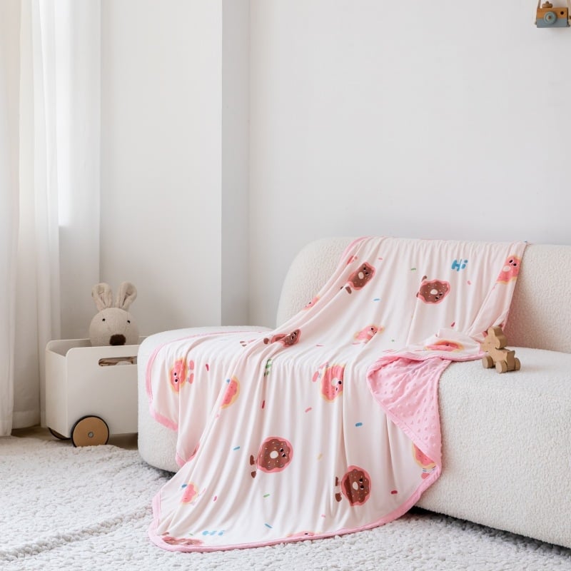 Yabni 1000 g ziemas sega ar karikatūras rakstu, karikatūras stilā