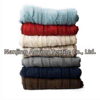 Skandināvu stila dīvāna sega – Akrils, 500–799 g, pielāgota apstrāde, pavasaris un rudens (Akrils; 500–799 g; pielāgota apstrāde; Pavasaris/Rudens)