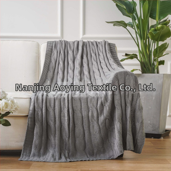 Skandināvu stila dīvāna sega – Akrils, 500–799 g, pielāgota apstrāde, pavasaris un rudens (Akrils; 500–799 g; pielāgota apstrāde; Pavasaris/Rudens)