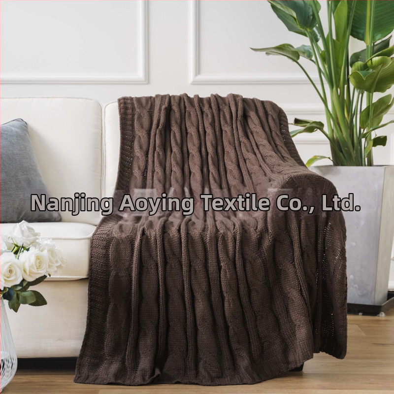 Skandināvu stila dīvāna sega – Akrils, 500–799 g, pielāgota apstrāde, pavasaris un rudens (Akrils; 500–799 g; pielāgota apstrāde; Pavasaris/Rudens)