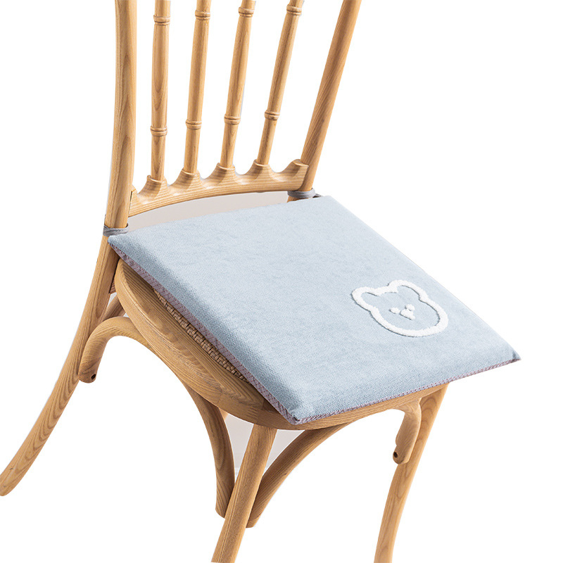 Lai jastuk za stolicu – poliester vlakno, uzorak crtani/anime, prilagodljiv, pogodan za dnevni boravak, ured i studij.