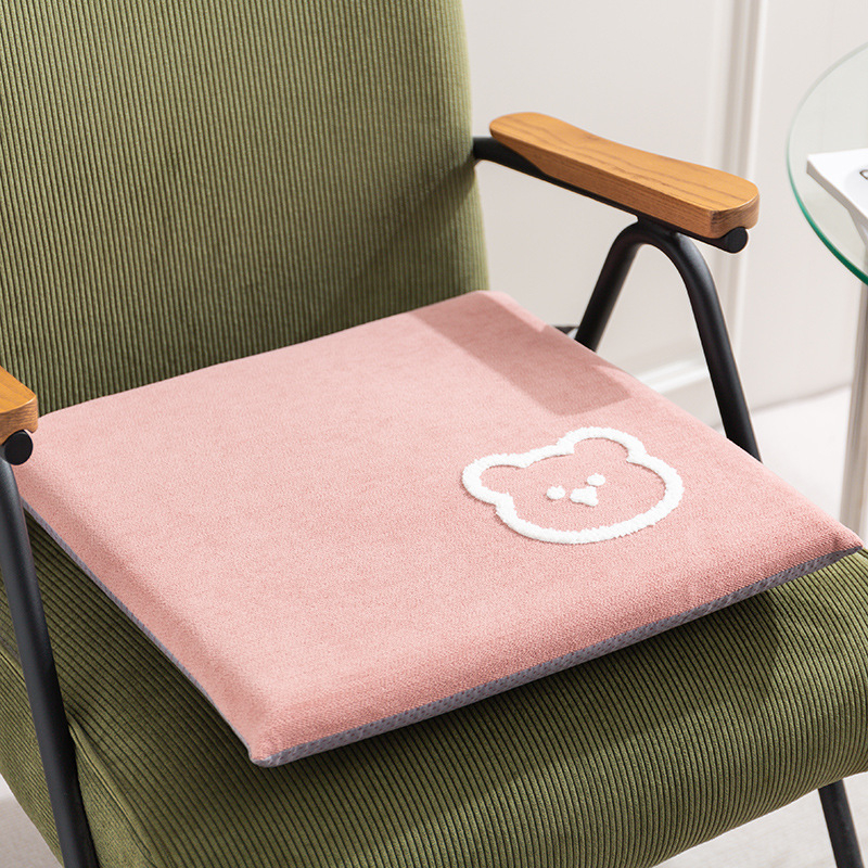 Lai jastuk za stolicu – poliester vlakno, uzorak crtani/anime, prilagodljiv, pogodan za dnevni boravak, ured i studij.