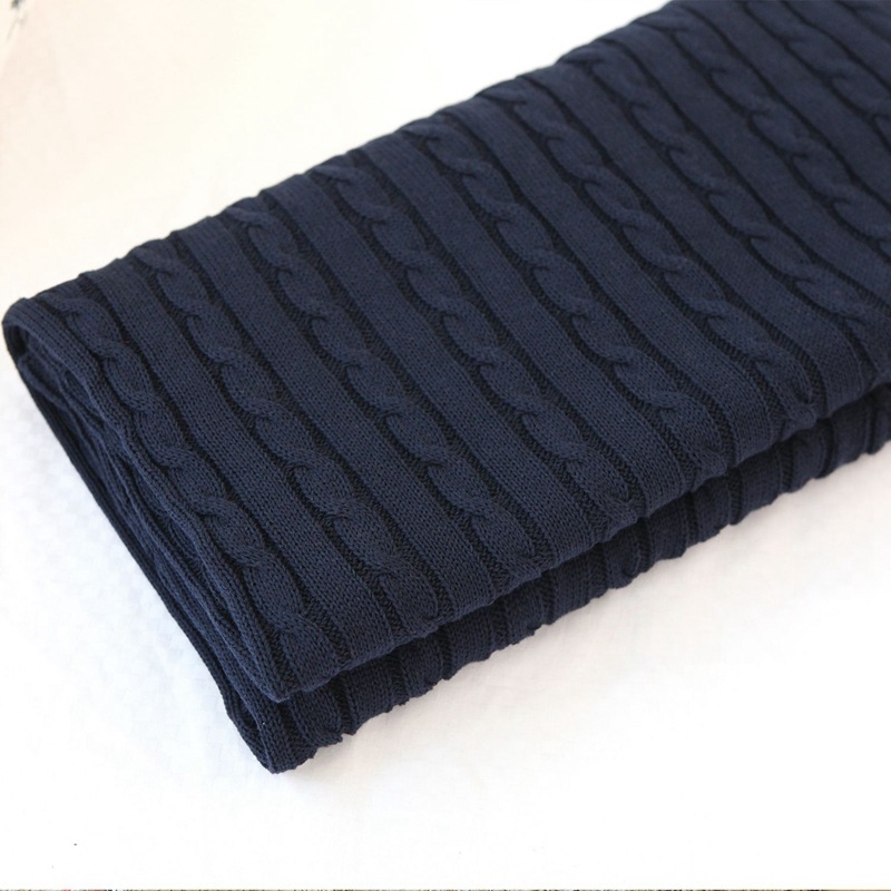 Kokvilnas adīta sega dīvānam, 100% kokvilna, 830 g, vienkrāsains raksts, mūsdienīgs stils, piemērots pavasarim un rudenim