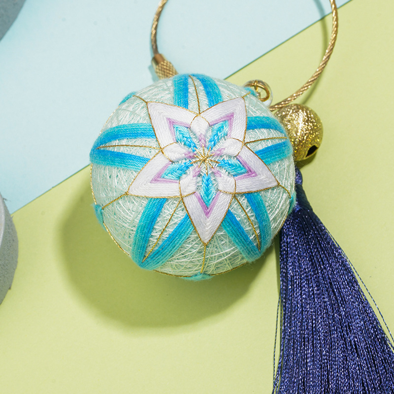 DIY set Temari kugle za šivanje — privjesak za ključeve i vrećica s talismanom za mir, poklon dečku