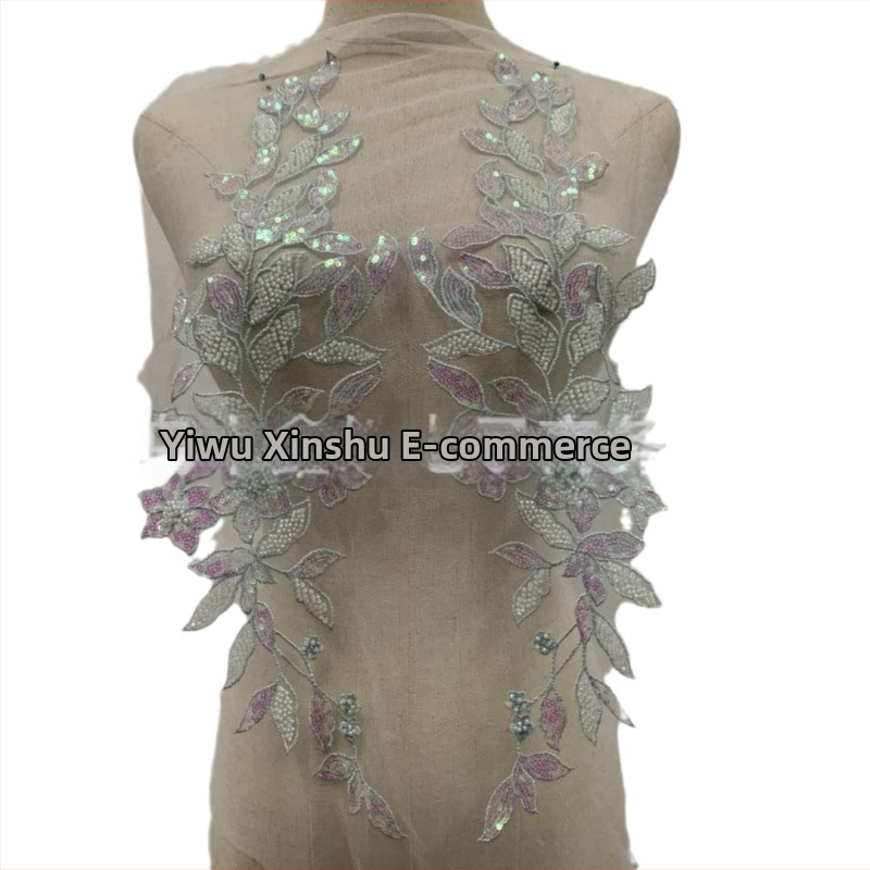 3D čipková appliácia s korálkami na oblečenie – materiály: korálky trubičky, sklenené ryžové korálky, sieť, vyšívacia niť; značka Xin Shu; vhodné pre dámske oblečenie a svadobné šaty; použitie: Hanfu, šaty, párty oblečenie; proces: vyšívanie korálkami