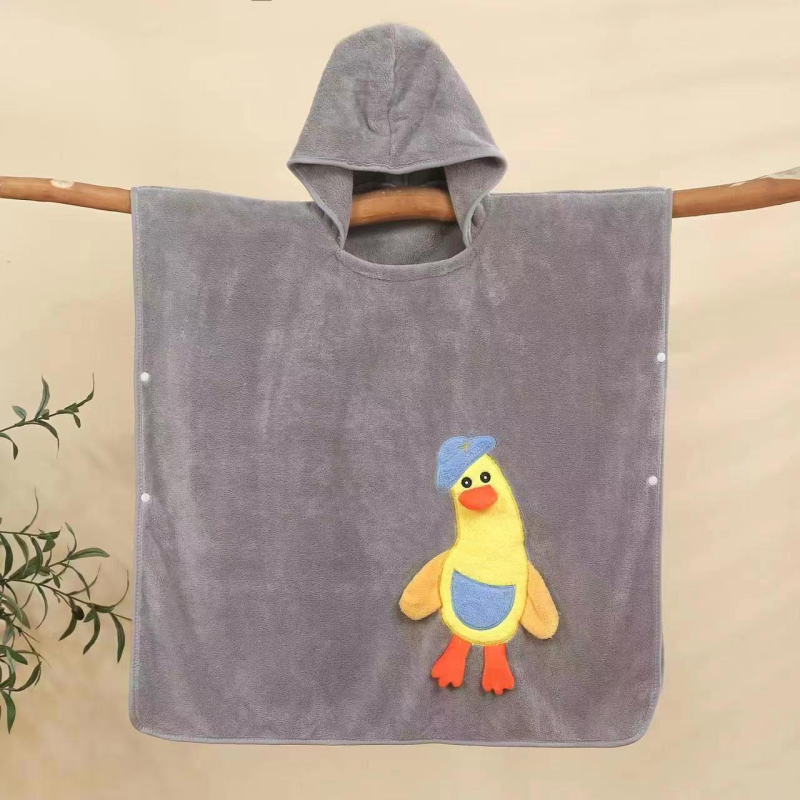 Dječji ručnik za kupanje s kapuljom od koralnog velura, sa šavom na rubu, težina 300–400 g, mogućnost personalizacije, marka Jin Lane