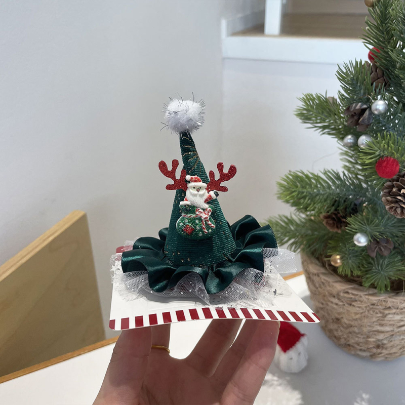 Samta matu spraudnis Ziemassvētku motīvam: sniegpārslas un Ziemassvētku vecis, sievietēm — ziemas izlaidums 2025