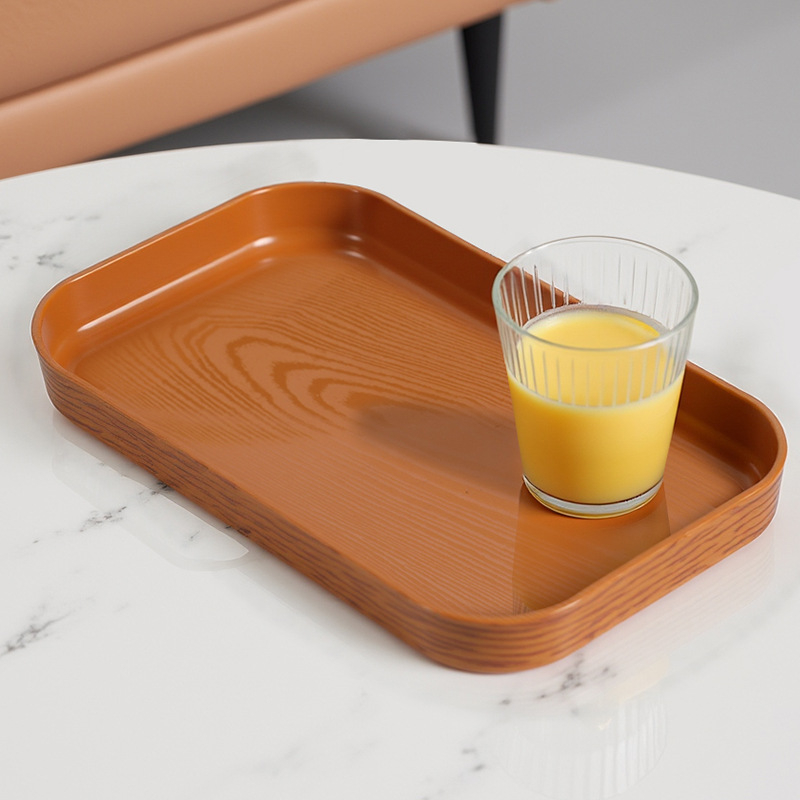 PP plastmasas servēšanas paplāte ar koksnes graudu un marmora rakstu; logotipa druka pieejama; pielāgošana; mūsdienīgs ziemeļu stils; koksnes graudu paletes sērija