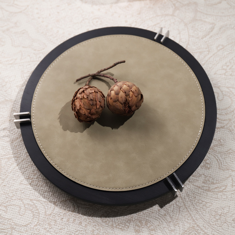 Metāla dekoratīvais trauks mājām — mūsdienīgs minimalistisks stils, ieklāta virsma, kartona iepakojums, privāto zīmolu atbalsts