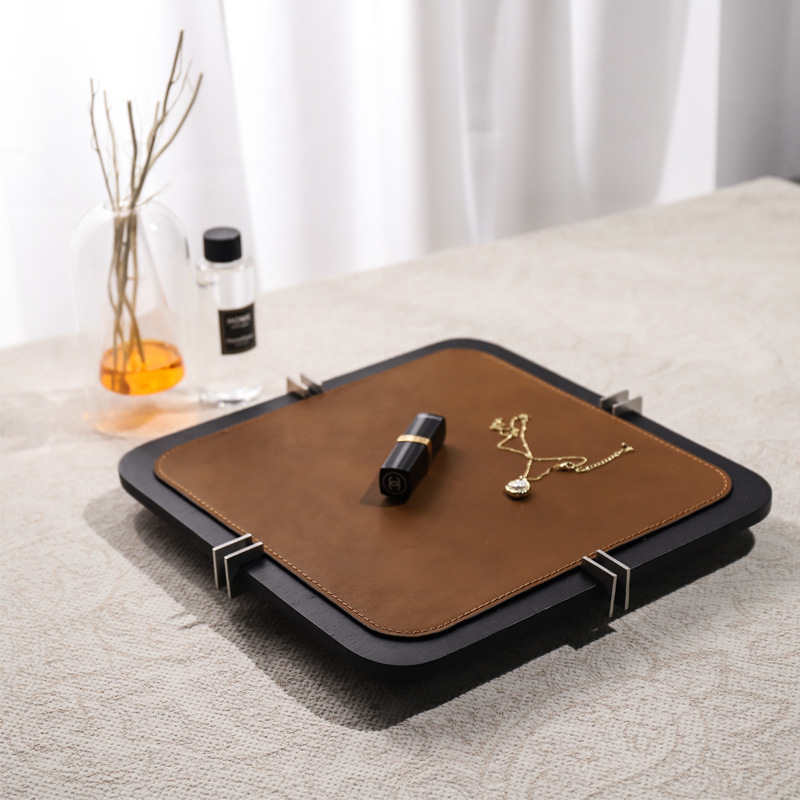 Metāla dekoratīvais trauks mājām — mūsdienīgs minimalistisks stils, ieklāta virsma, kartona iepakojums, privāto zīmolu atbalsts