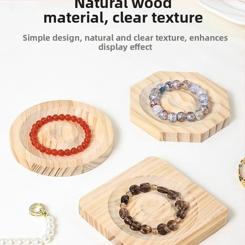 Drevená podložka na náramky na ukážky, moderný minimalistický štýl, bez personalizácie