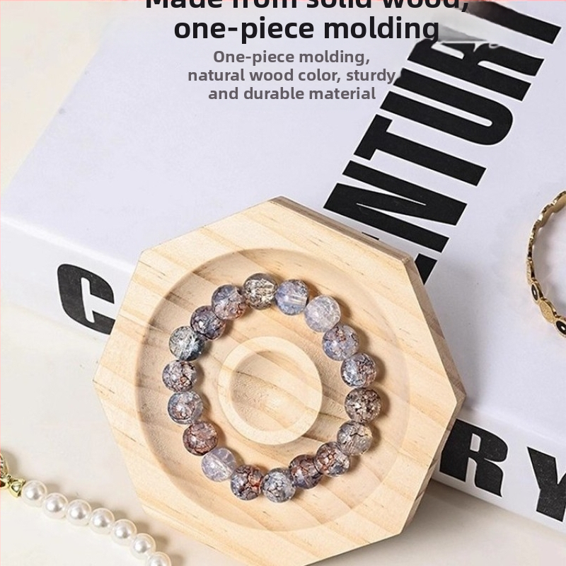 Drevená podložka na náramky na ukážky, moderný minimalistický štýl, bez personalizácie