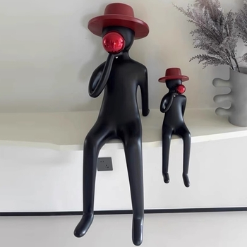 Sēdoša sveķu skulptūra: puišelis tur balonus un pūš burbuļus, vienkāršs un mūsdienīgs stils; Materiāls: sveķi + nerūsējošais tērauds; Amats: Cits; Dāvana: Personas dāvana