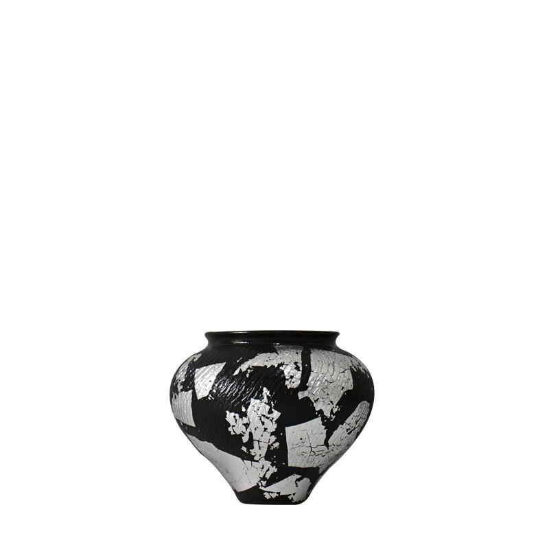 Keramikas vāze ar ķīniešu stilu; materiāls: keramika; kategorija: vāze; stils: ķīniešu.