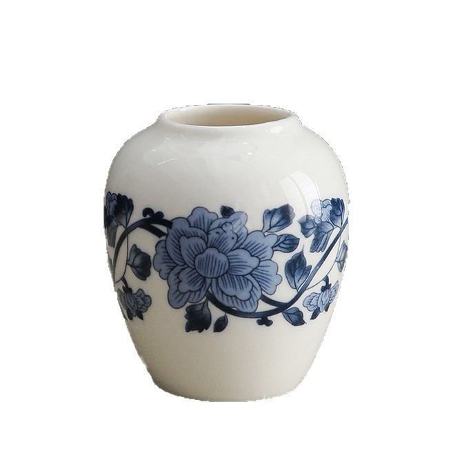 Porcelāna vāze ķīniešu stilā uz galda; Materiāls: porcelāns; Kategorija: vāze; Iepakojums: kartona iepakojums; Dāvanas gadījumi: kāzas, dzimšanas diena, izlaidums, pārvākšanās