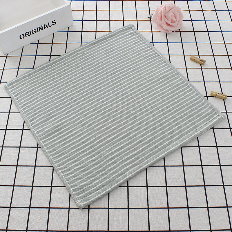 Japāņu kokvilnas gaužas kvadrātveida dvielis ar karu un svītrām, biezs un absorbējošs (dzija: 32s; Materiāls: kokvilna; Audums: Jacquard; Svars: 50 g; Sērija: Japāņu Vienkāršā)