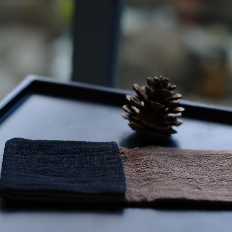 Arbatinė servetėlė, siuvinėta medvilnė, dviejų sluoksnių sugeriamas, 25 g, siuvinėjimas, džakardas, paprastas audinys, kilpos kraštas