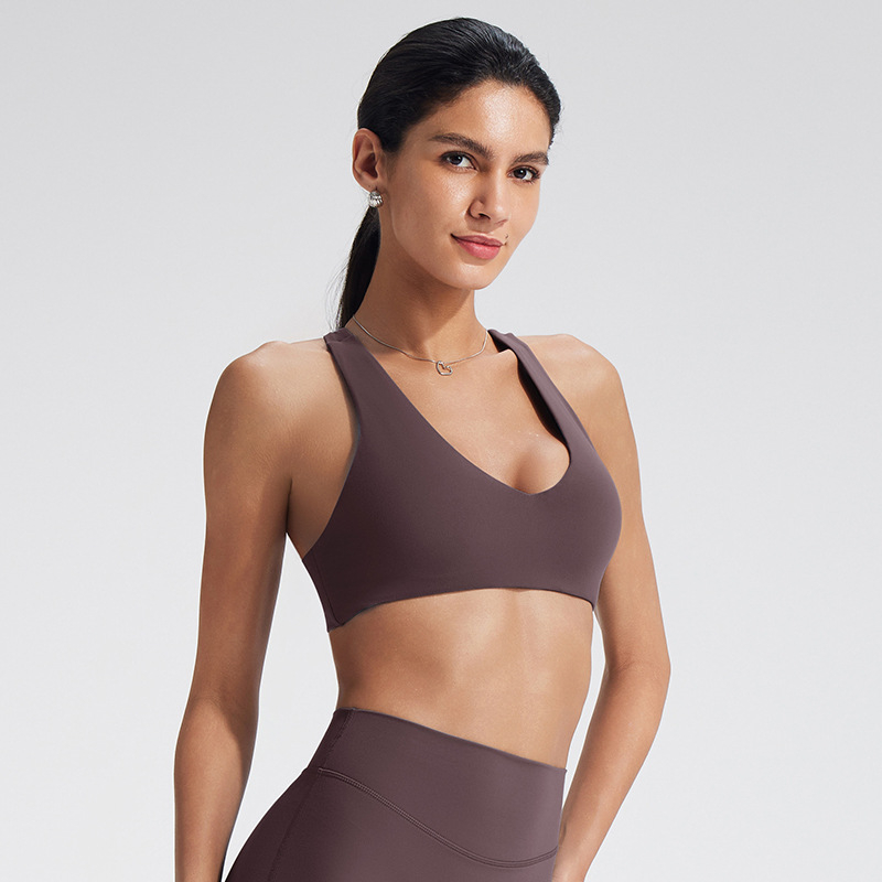 Sportski grudnjak za visoku intenzitetu, stražnji dio u obliku I, fiksirane dvostruke naramenice, glavni materijal: 75% najlon, 25% spandex; podstava: spandex 25%.