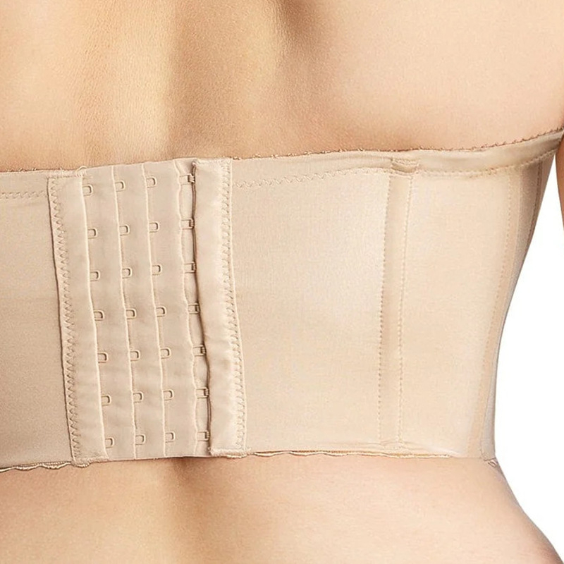 Csipkés, varrat nélküli melltartó acélgyűrűvel – teljes kosár, levehető dupla pántok, hátul négy sor csatok, fő anyag: nylon