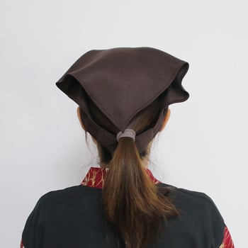 Готварска шапка с триъгълен тюрбан – без връх, монохромна, полиестер, права тъкан, бродерия