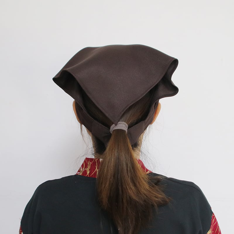 Готварска шапка с триъгълен тюрбан – без връх, монохромна, полиестер, права тъкан, бродерия