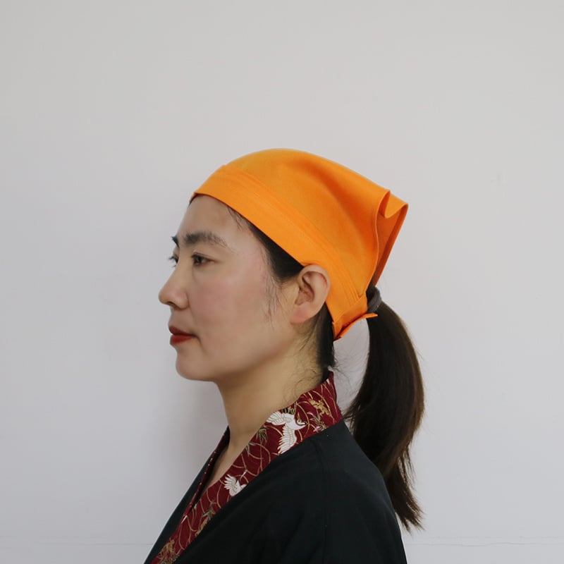 Готварска шапка с триъгълен тюрбан – без връх, монохромна, полиестер, права тъкан, бродерия