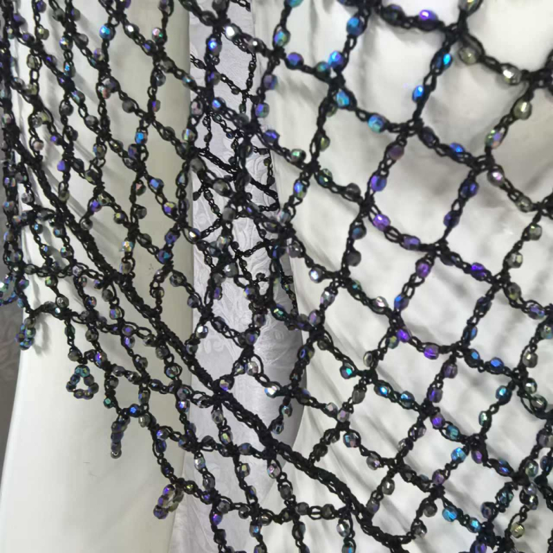 Șal triunghiular din fir de poliester, croșetă manual, model în grilă de culori, accesor decorativ pentru toate sezoanele