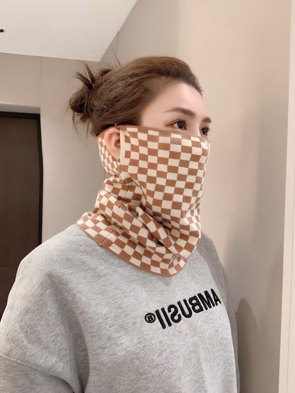 Pleteni ovratnik za vrat s vjetroodbojim polu-lice dizajnom i produženim dijelom za uši, prilagodljiv, materijal: 50% viskoza, 28% najlon, 22% poliester, pogodan za jesen i zimu