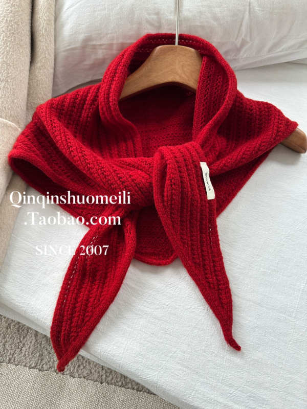 Trokutasti šal od 100% vune, warp pletenje, grije zimu