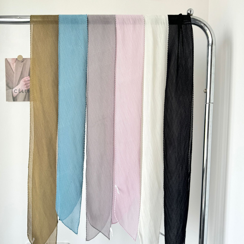 Dugi šal od poliestera, crepe tkanje, plisiranje, gradski stil