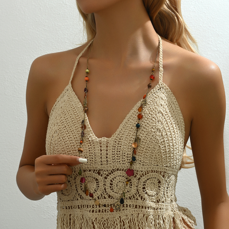 Ogrlica boho stila, dugačak dizajn s cvjetnim privjeskom; cinkova legura, elektroplatirana, duljina 41–50 cm, U-oblik, običan lanac